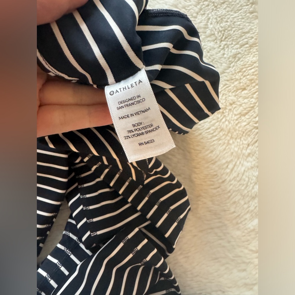 Athleta crop leggings - Picture 9 of 11